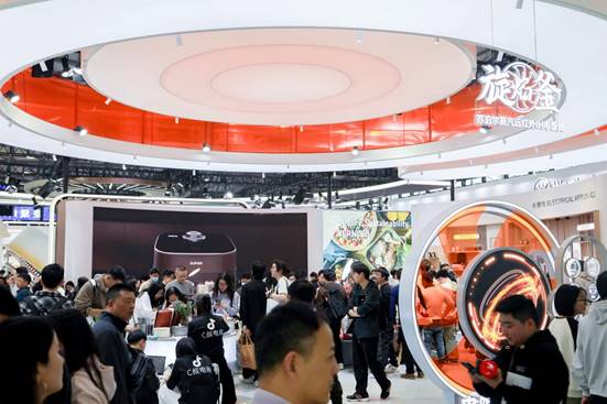 “邪修”出圈,装备升级:AWE2026厨房小家电定义厨房消费新范式(图1) “邪修”出圈,装备升级:AWE2026厨房小家电定义厨房消费新范式(图1)