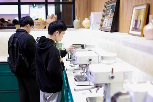 咖啡机成生活必需品,AWE咖啡生活节引领家庭咖啡新潮流(图3) 咖啡机成生活必需品,AWE咖啡生活节引领家庭咖啡新潮流(图3)